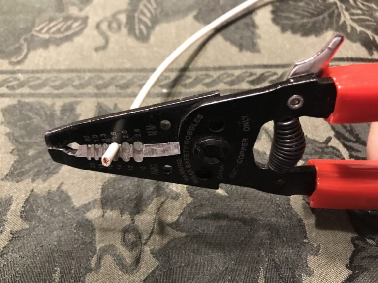 Building the Tiger Tail Antenna Paratus Radio
